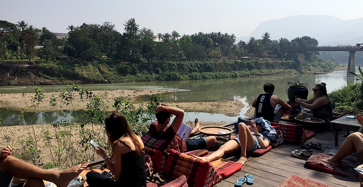 ユートピア　ラオス